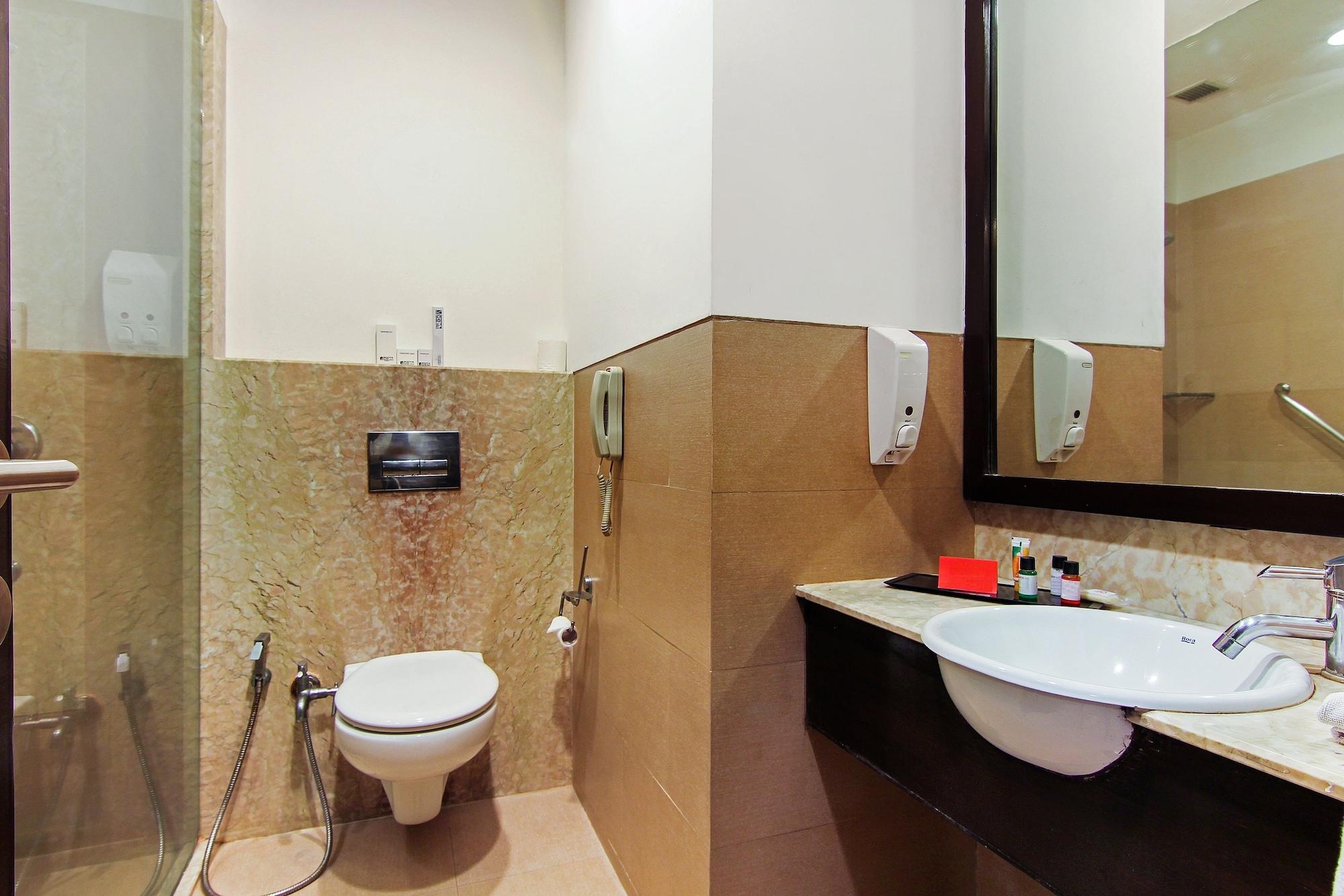 Vibe By The Lalit Traveller Hotel Faridabad Exterior foto