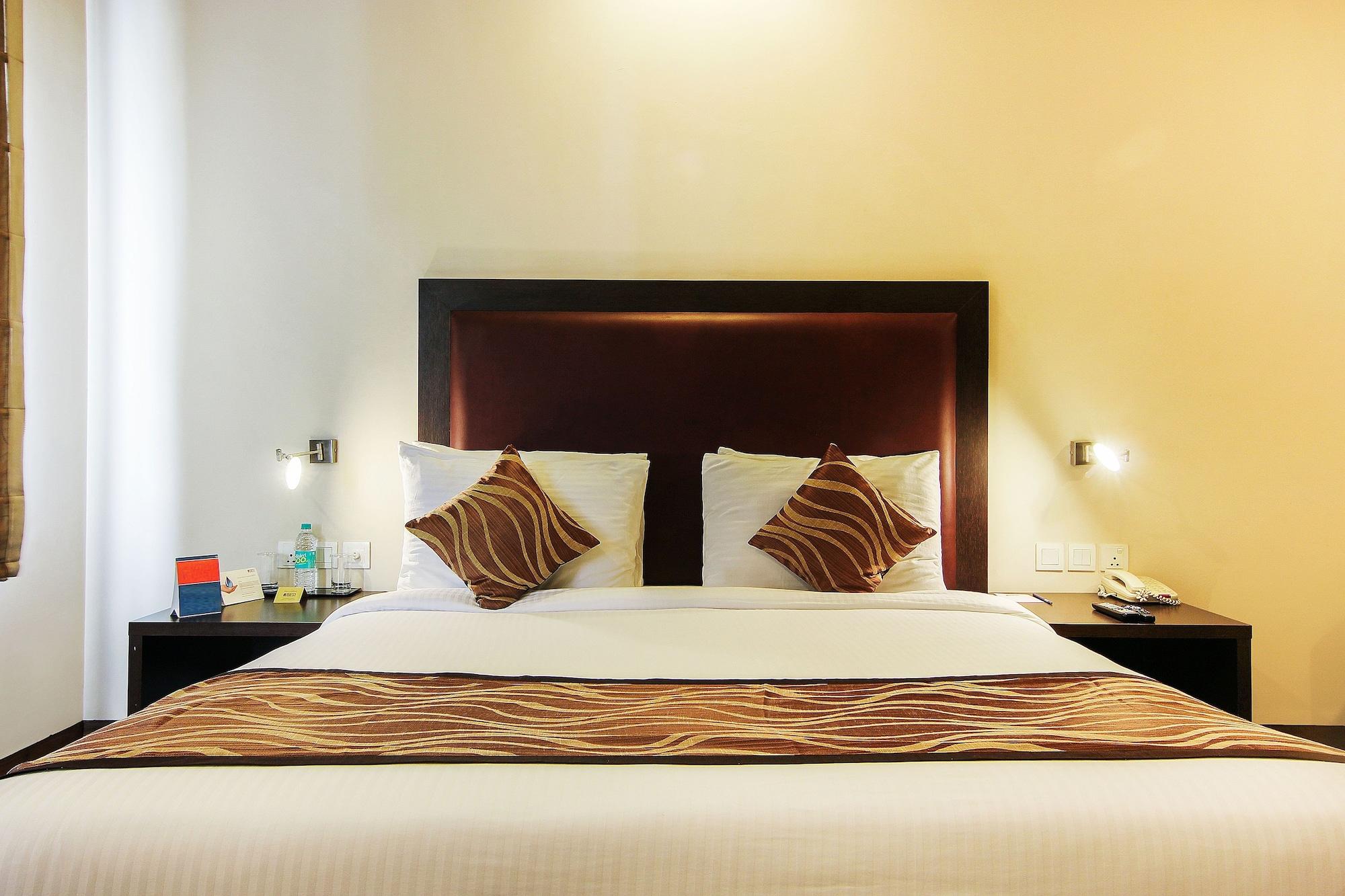 Vibe By The Lalit Traveller Hotel Faridabad Exterior foto