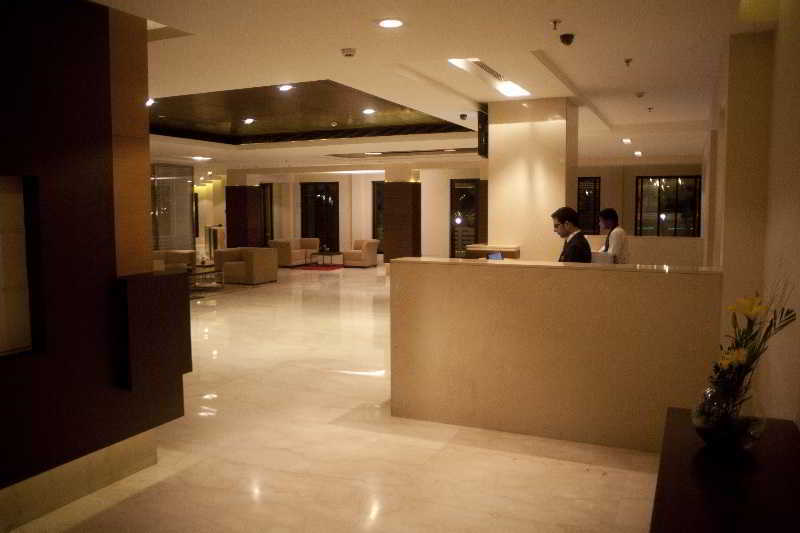 Vibe By The Lalit Traveller Hotel Faridabad Exterior foto