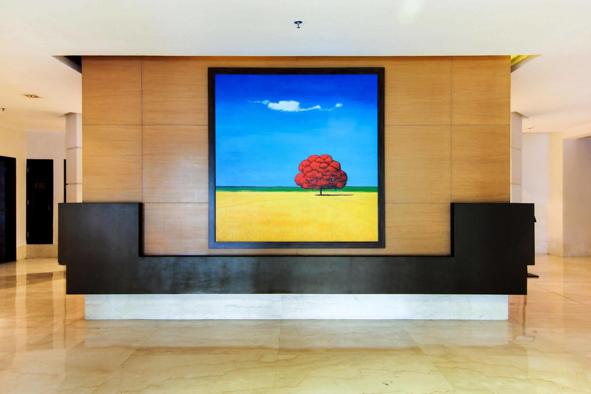 Vibe By The Lalit Traveller Hotel Faridabad Exterior foto