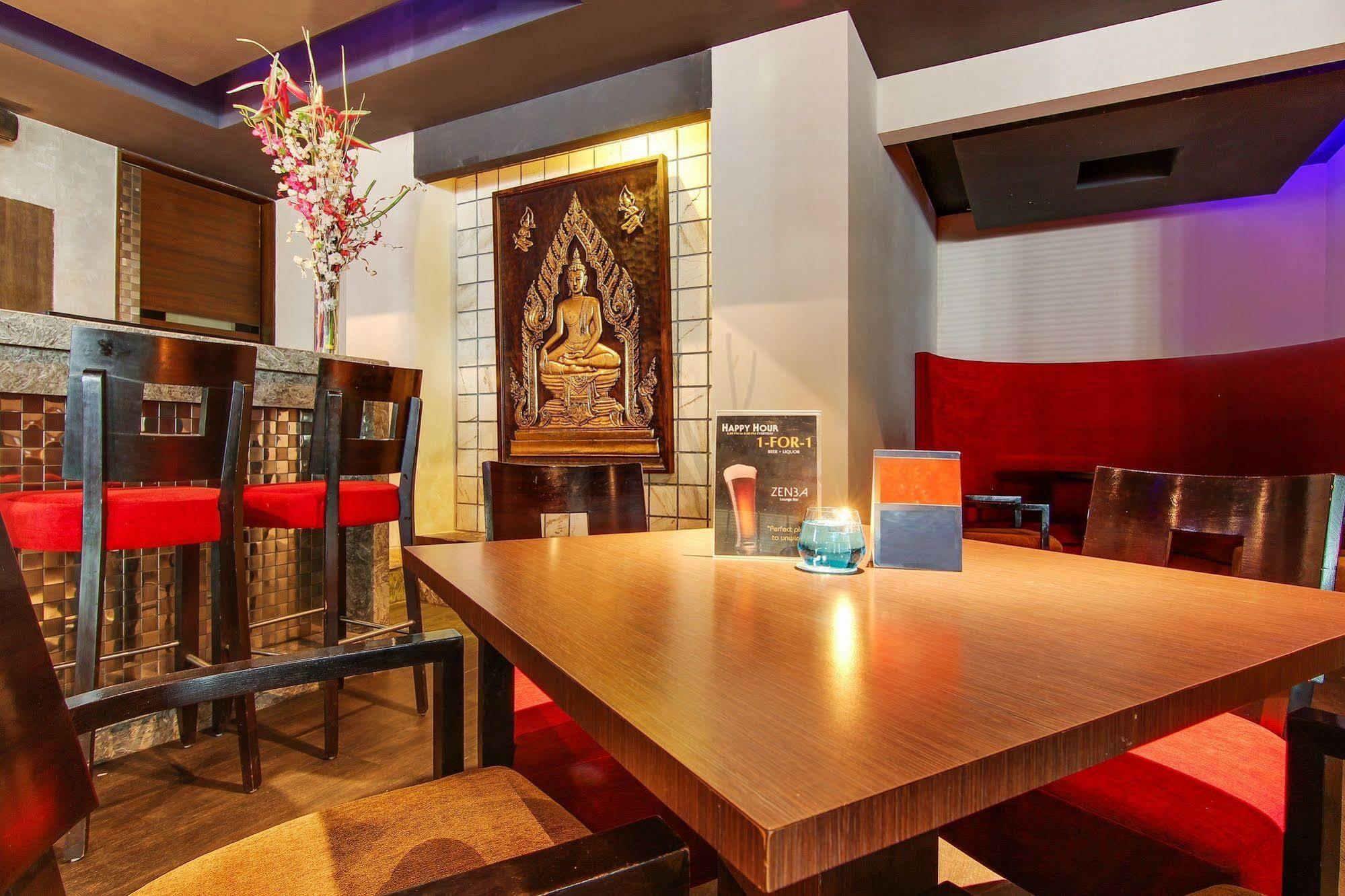 Vibe By The Lalit Traveller Hotel Faridabad Exterior foto